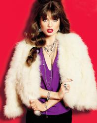 8294482_Guess_Accessories_Fall_2011_Ad_Campaign_5.jpg
